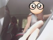 Asyalı kız Selfie arabada